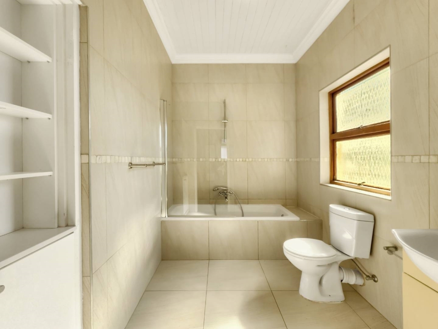 To Let 3 Bedroom Property for Rent in Sea Point Western Cape
